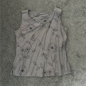 CUT LOOSE EMBROIDERED SLEEVELESS BLOUSE